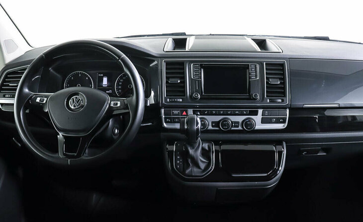 Volkswagen Multivan - Фото 9