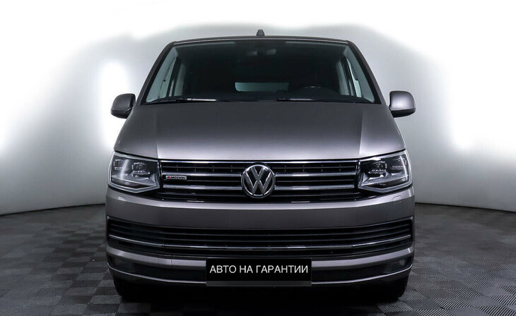Volkswagen Multivan - Фото 1