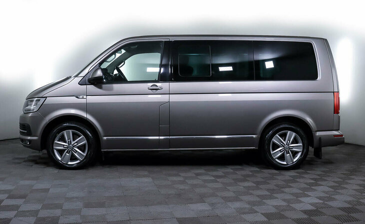 Volkswagen Multivan - Фото 2