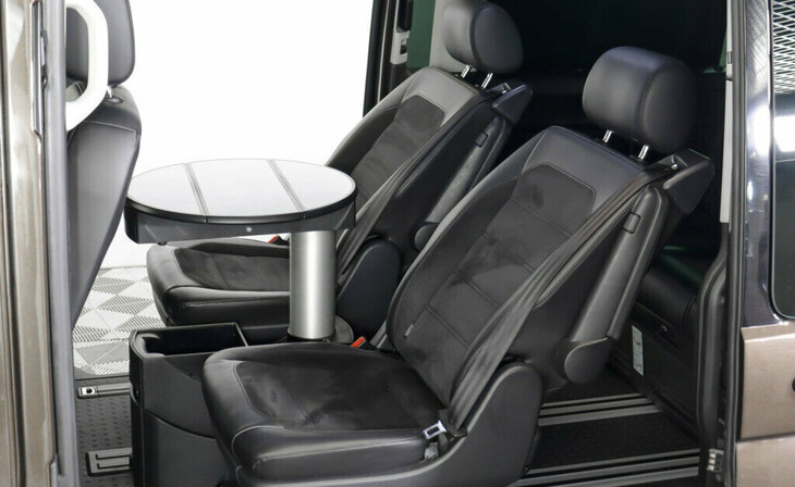 Volkswagen Multivan - Фото 16