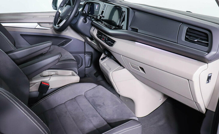 Volkswagen Multivan - Фото 10