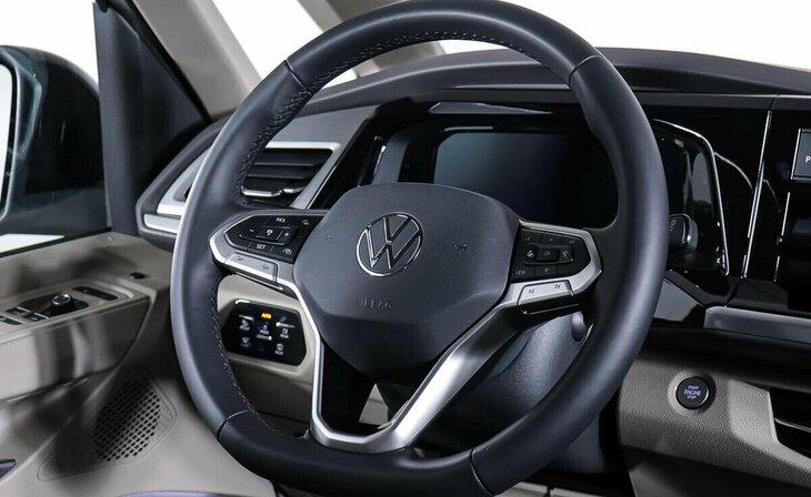 Volkswagen Multivan - Фото 13