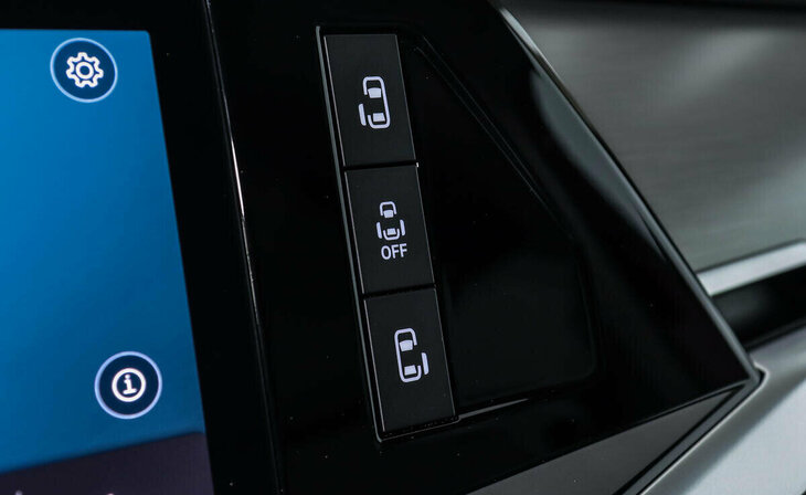 Volkswagen Multivan - Фото 12