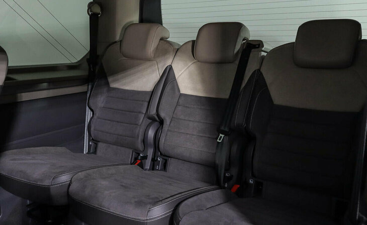 Volkswagen Multivan - Фото 20