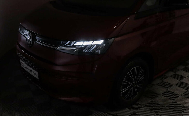 Volkswagen Multivan - Фото 4