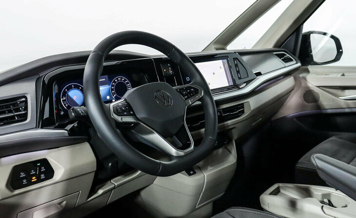 Volkswagen Multivan - Фото 7