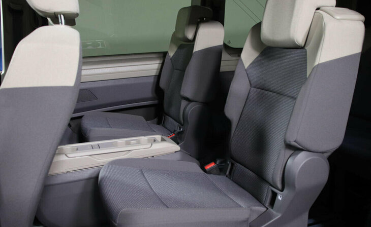 Volkswagen Multivan - Фото 11