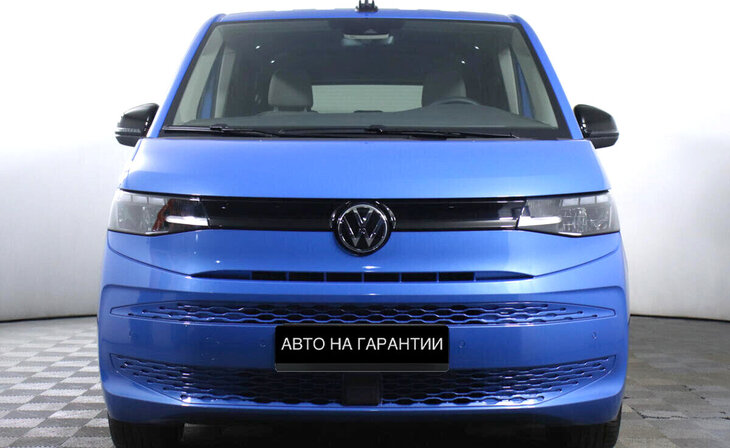 Volkswagen Multivan - Фото 1