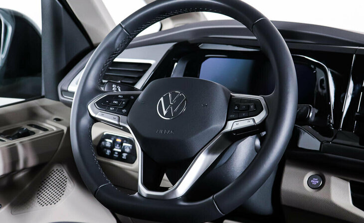 Volkswagen Multivan - Фото 13