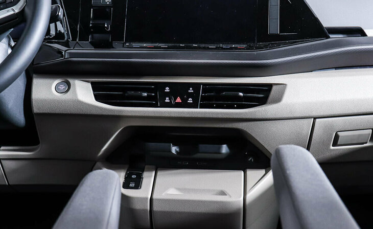 Volkswagen Multivan - Фото 15