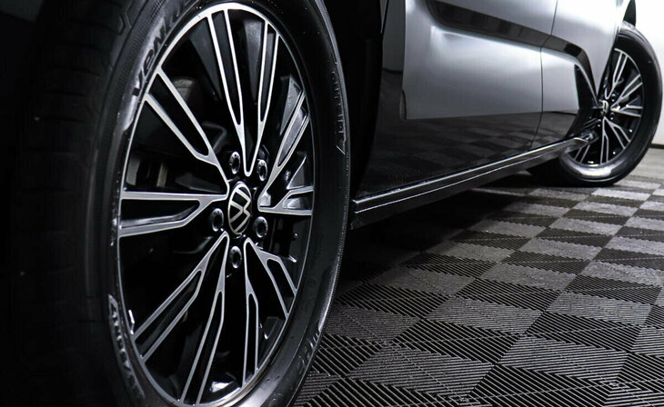 Volkswagen Multivan - Фото 8