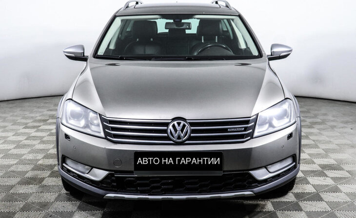 Volkswagen Passat - Фото 1