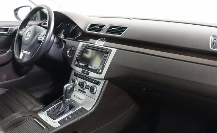 Volkswagen Passat - Фото 5