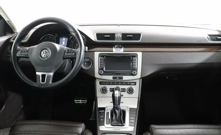 Volkswagen Passat - Фото 6
