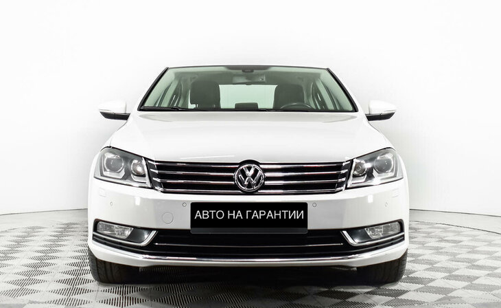 Volkswagen Passat - Фото 1