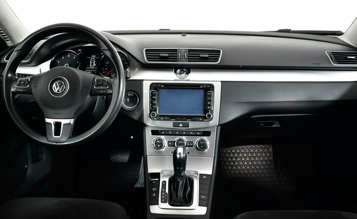 Volkswagen Passat - Фото 5