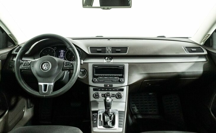 Volkswagen Passat - Фото 5