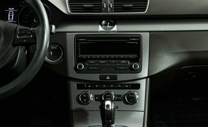 Volkswagen Passat - Фото 7