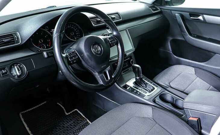 Volkswagen Passat - Фото 11