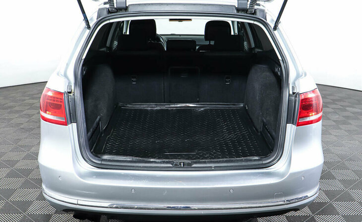 Volkswagen Passat - Фото 20
