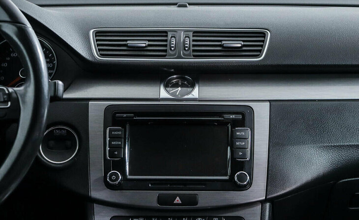 Volkswagen Passat - Фото 9