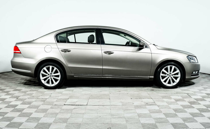 Volkswagen Passat - Фото 3
