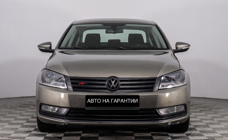 Volkswagen Passat - Фото 1