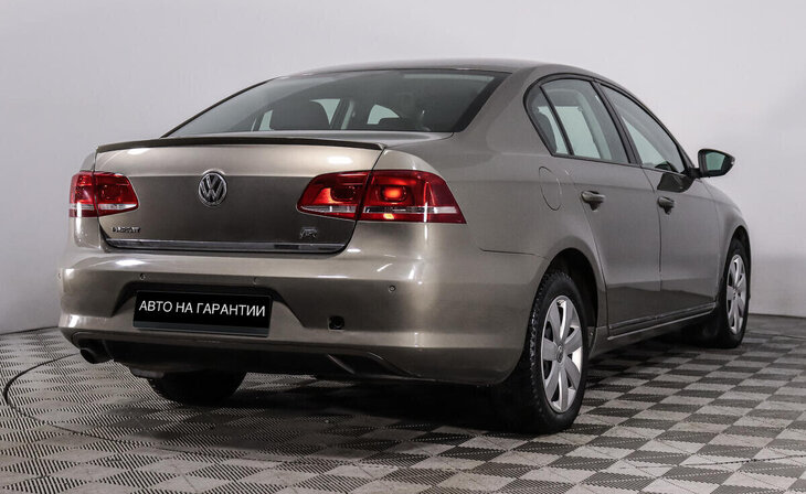 Volkswagen Passat - Фото 2