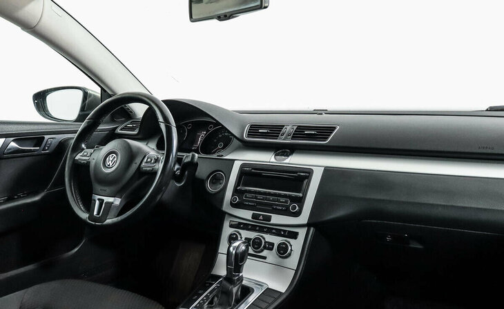 Volkswagen Passat - Фото 4