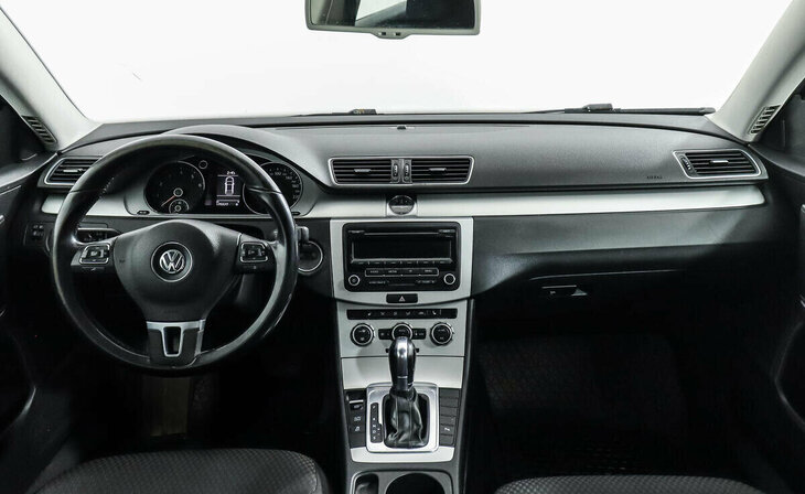 Volkswagen Passat - Фото 5
