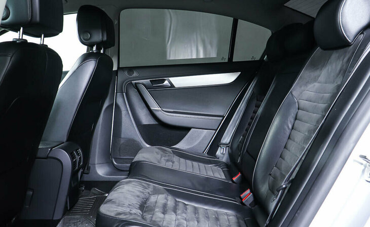 Volkswagen Passat - Фото 20