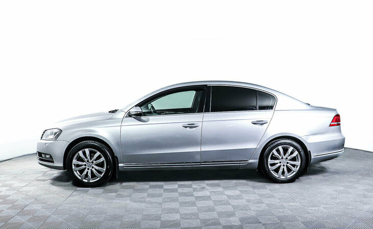 Volkswagen Passat - Фото 2