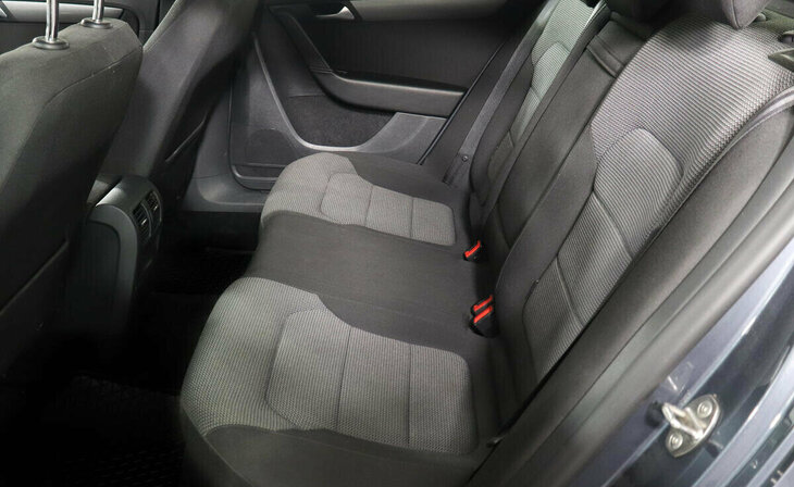 Volkswagen Passat - Фото 9