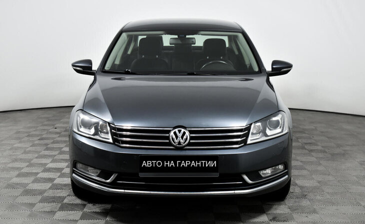Volkswagen Passat - Фото 1