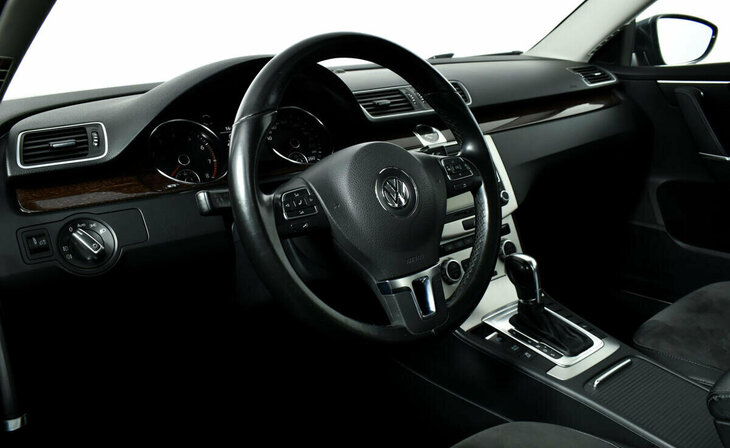 Volkswagen Passat - Фото 8