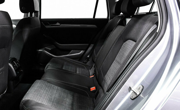 Volkswagen Passat - Фото 13