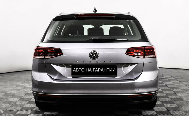 Volkswagen Passat - Фото 5