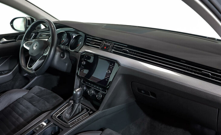 Volkswagen Passat - Фото 4