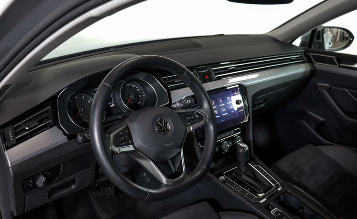 Volkswagen Passat - Фото 6