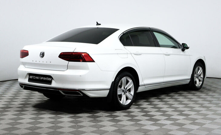 Volkswagen Passat - Фото 4