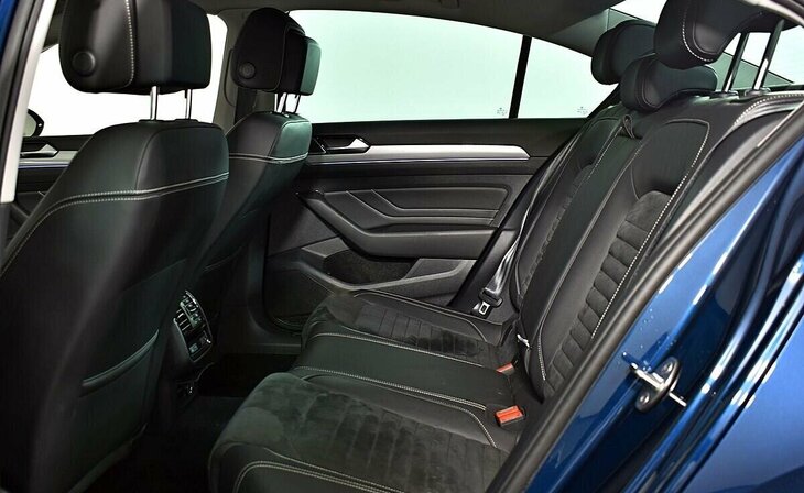 Volkswagen Passat - Фото 9