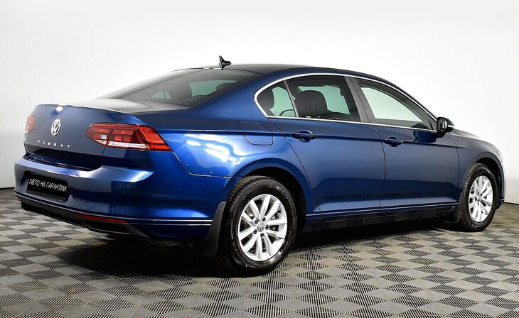 Volkswagen Passat - Фото 2