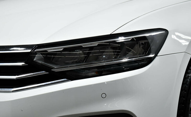 Volkswagen Passat - Фото 6