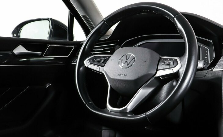 Volkswagen Passat - Фото 11