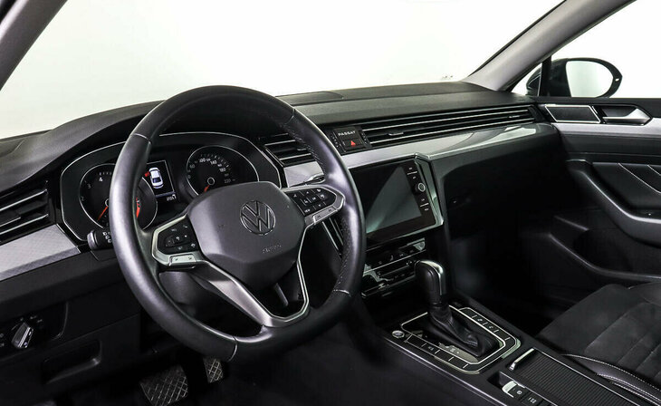 Volkswagen Passat - Фото 9