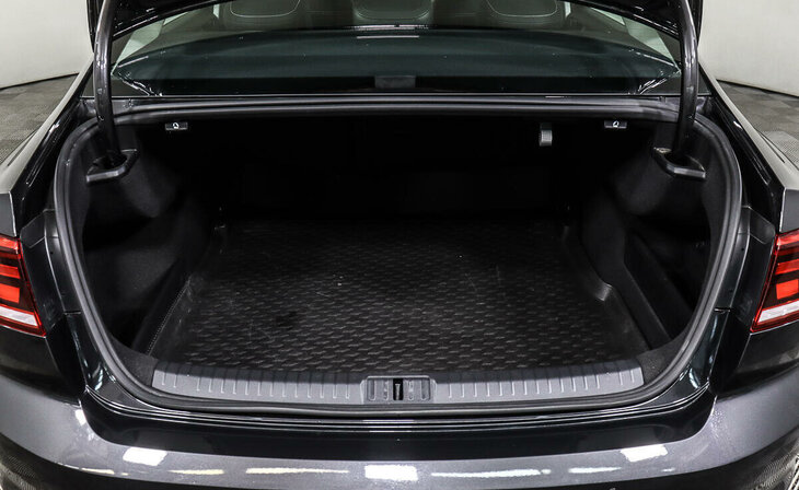 Volkswagen Passat - Фото 15