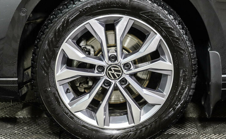 Volkswagen Passat - Фото 6