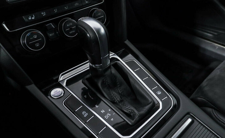 Volkswagen Passat - Фото 10