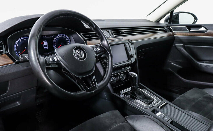 Volkswagen Passat - Фото 6