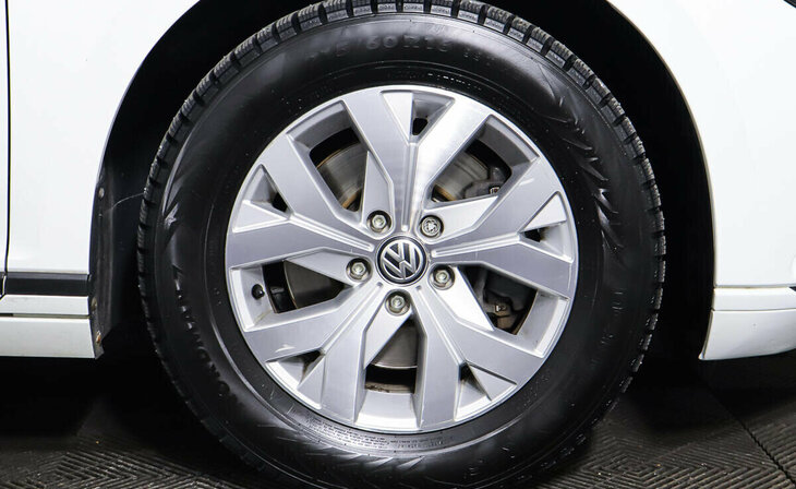 Volkswagen Passat - Фото 6